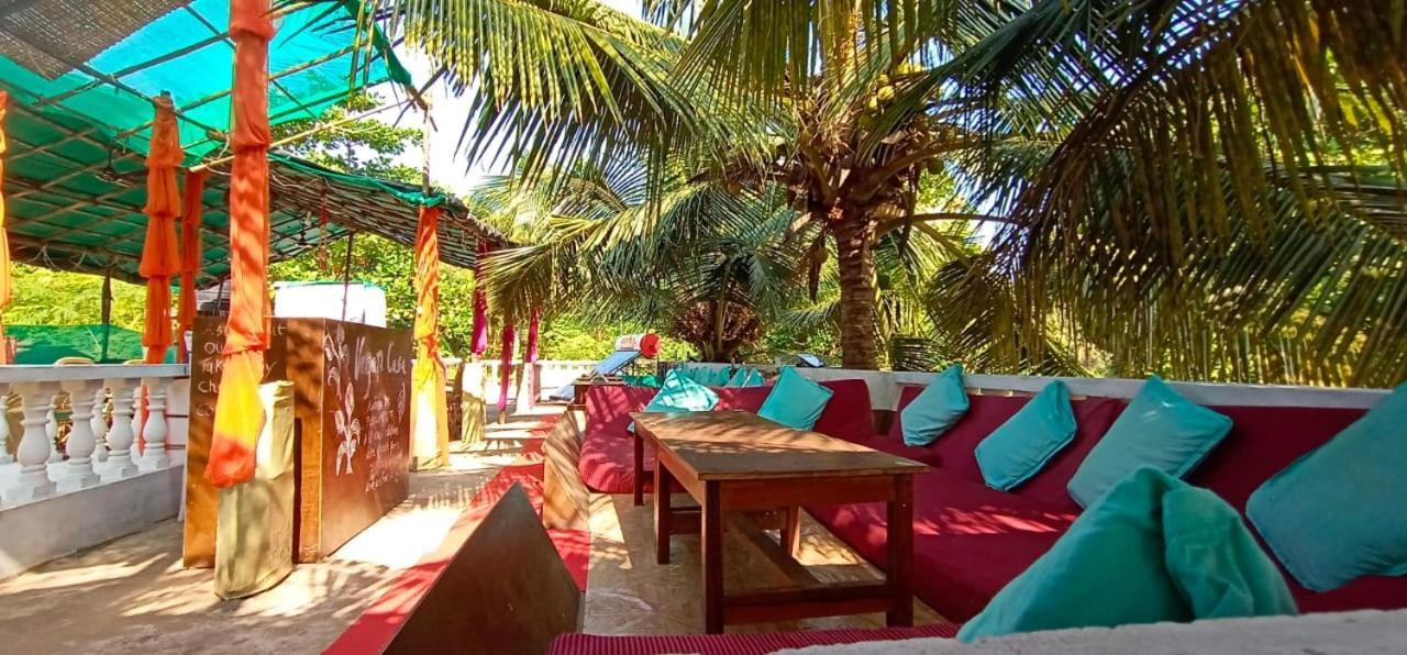 Casa Fiesta Hotel Palolem Exterior photo